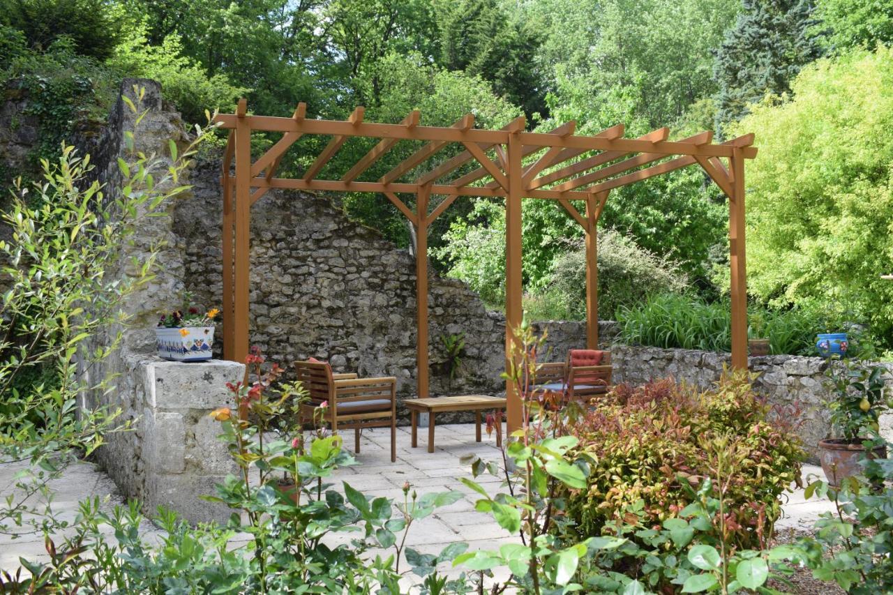 Lapis Domus Bed & Breakfast Francueil Bagian luar foto